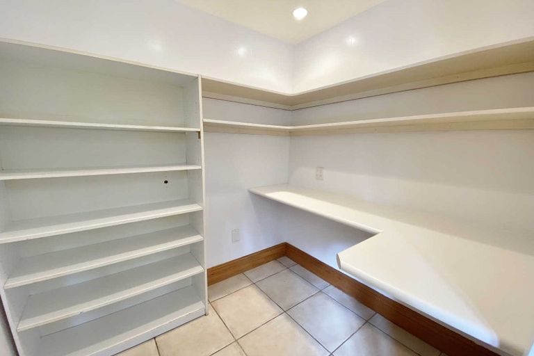 Photo of property in 163 Gardiners Road, Harewood, Christchurch, 8051