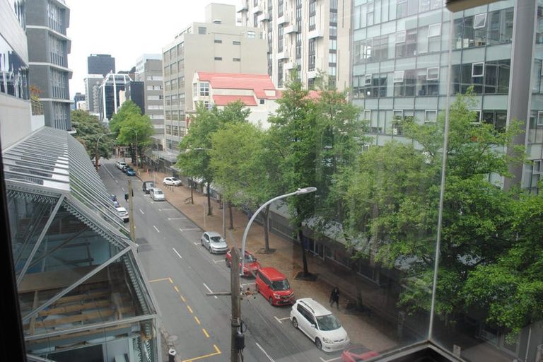 Photo of property in St Peters Apartments, 3a/192 Willis Street, Te Aro, Wellington, 6011