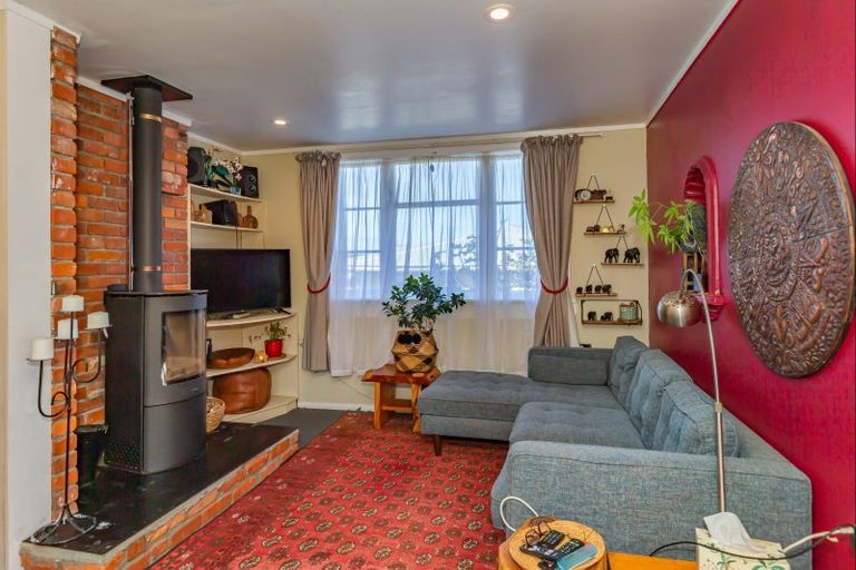 Photo of property in 14 Rangitane Street, Himatangi Beach, Foxton, 4891