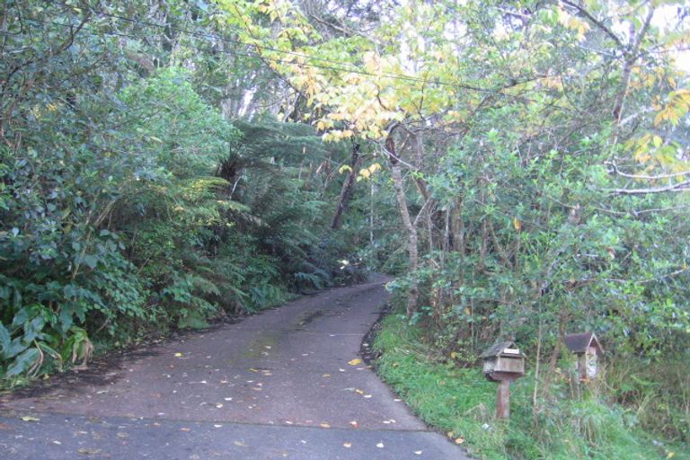 Photo of property in 113 Laingholm Drive, Laingholm, Auckland, 0604