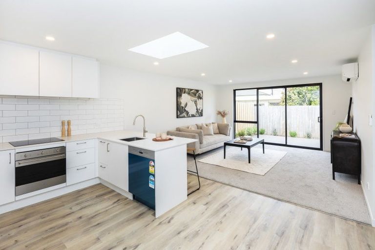 Photo of property in 6d Avonhead Road, Avonhead, Christchurch, 8042