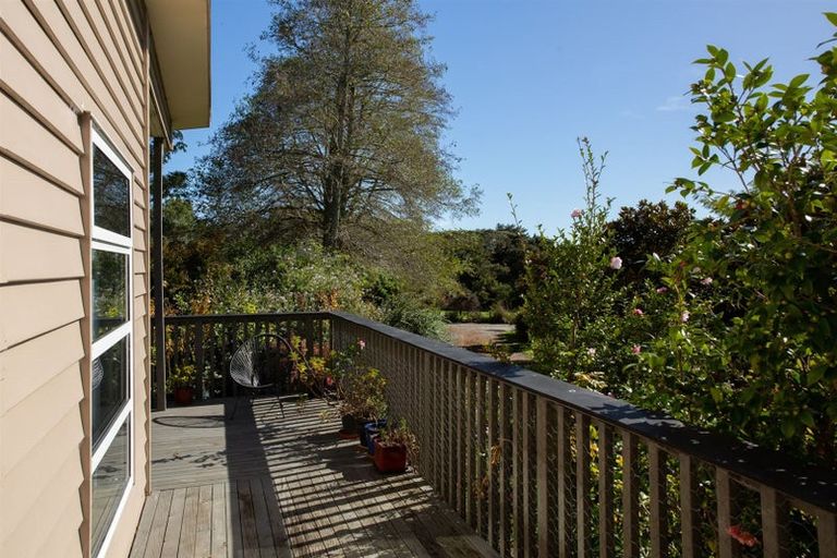 Photo of property in 1021 Old North Road, Waimauku, 0882