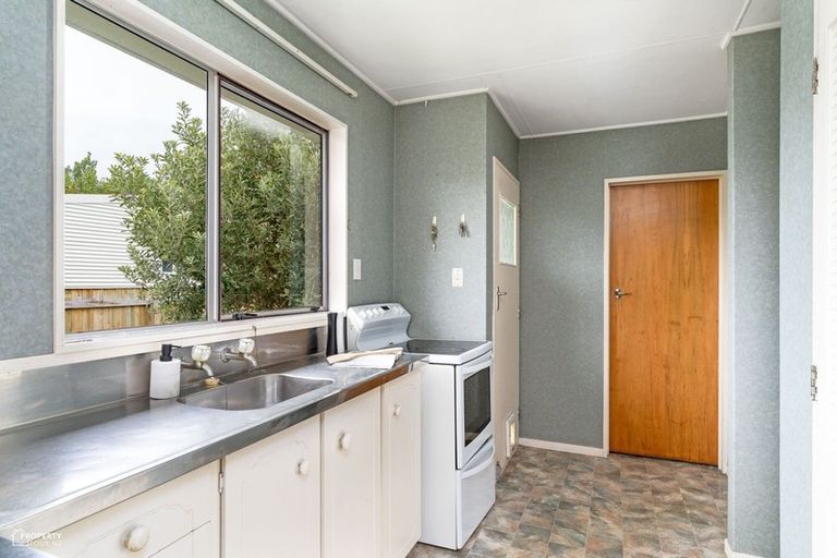 Photo of property in 38 Waite Street, Featherston, 5710