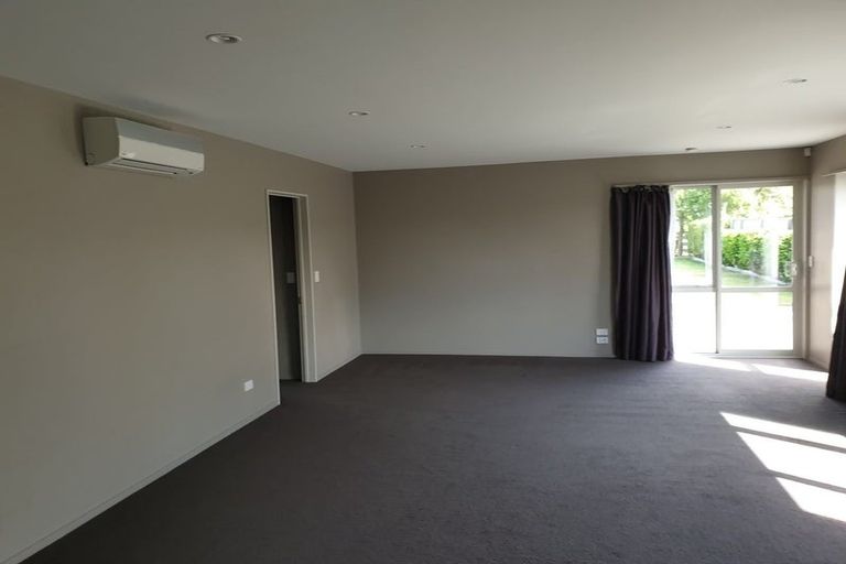 Photo of property in 21 Champagne Avenue, Yaldhurst, Christchurch, 8042