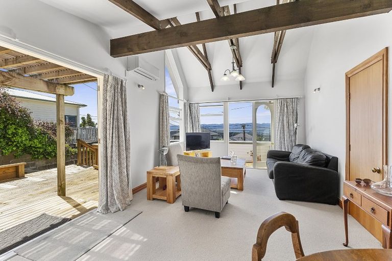 Photo of property in 56 Mitchell Street, Brooklyn, Wellington, 6021