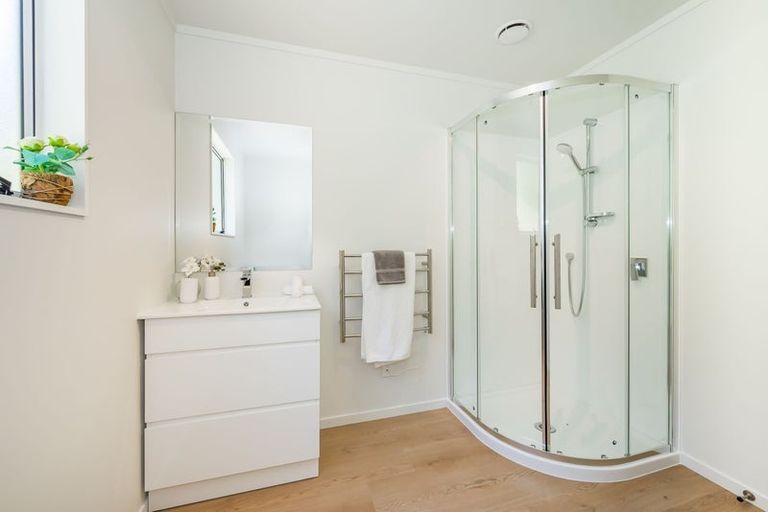 Photo of property in 15 Ratanui Road, Paraparaumu, 5032