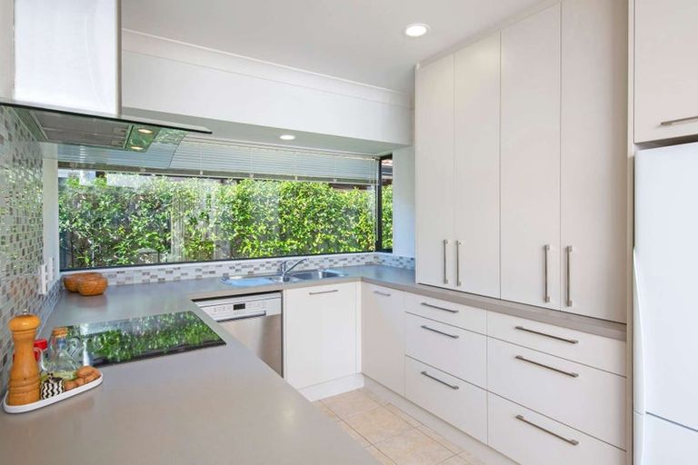 Photo of property in 3/6 Marbeth Court, Botany Downs, Auckland, 2010