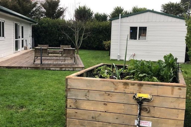 Photo of property in 15 Jordan Place, Tirau, 3410