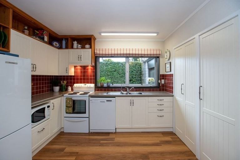 Photo of property in 49 Hooker Avenue, Chedworth, Hamilton, 3210