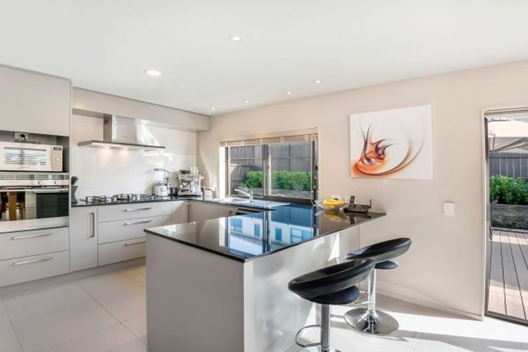 Photo of property in 9 Springcrest Drive, Karaka, Papakura, 2113