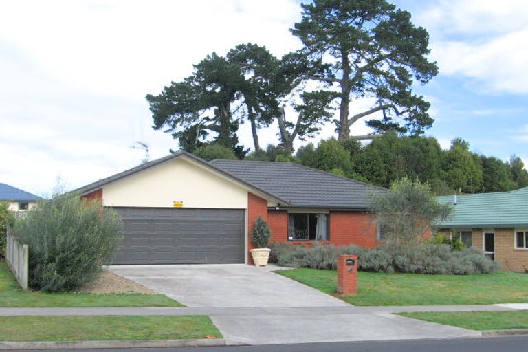 Photo of property in 35 Ayrshire Drive, Grandview Heights, Hamilton, 3200