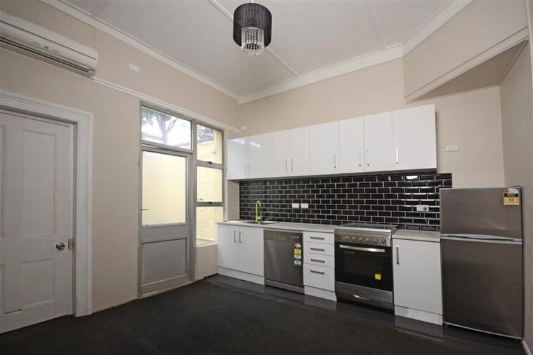 Photo of property in 76 Dundas Street, North Dunedin, Dunedin, 9016