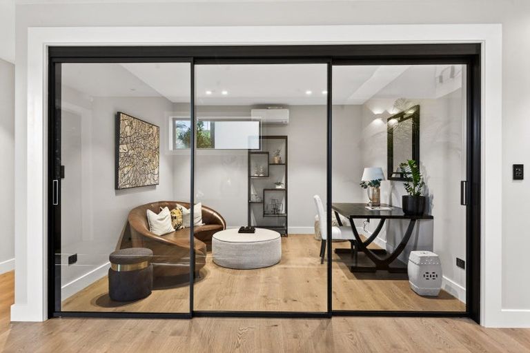 Photo of property in 52 Beach Road, Castor Bay, Auckland, 0620
