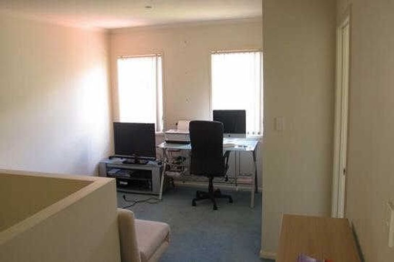 Photo of property in 30 Mahoney Drive, Albany, Auckland, 0632