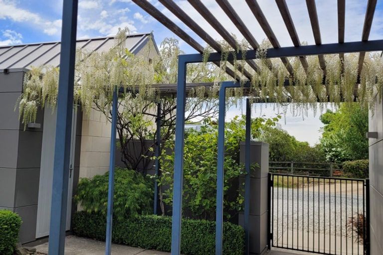 Photo of property in 42 Pisa Moorings Road, Mount Pisa, Cromwell, 9383