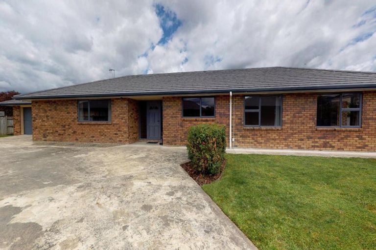 Photo of property in 16 Masefield Terrace, Kelvin Grove, Palmerston North, 4414