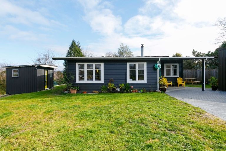 Photo of property in 14 Pipi Street, Two Mile Bay, Taupo, 3330
