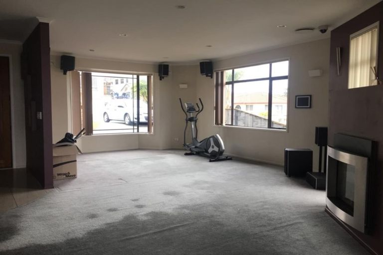 Photo of property in 3 The Enclave, Totara Heights, Auckland, 2105