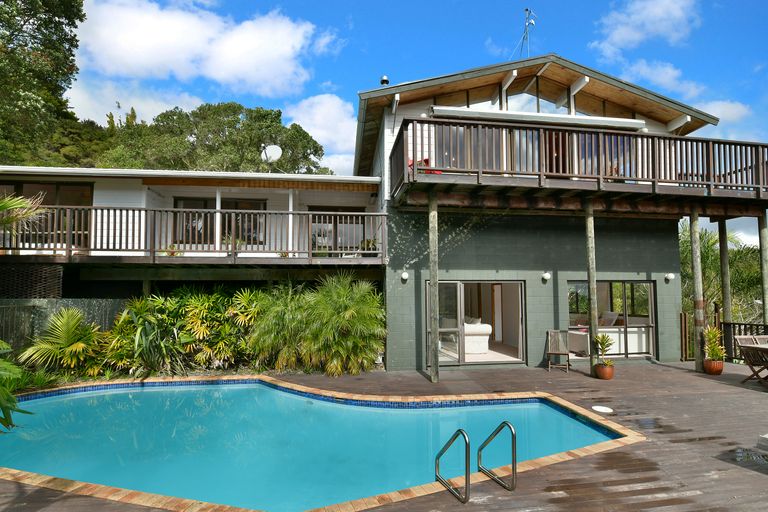 Photo of property in 121 Noakes Hill Road, Puhoi, Silverdale, 0994