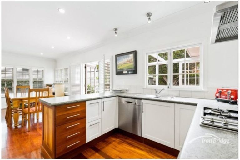 Photo of property in 232 Lake Road, Hauraki, Auckland, 0622