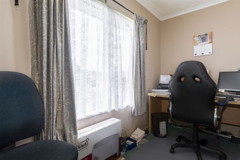 Photo of property in 6 Astor Place, Welcome Bay, Tauranga, 3112