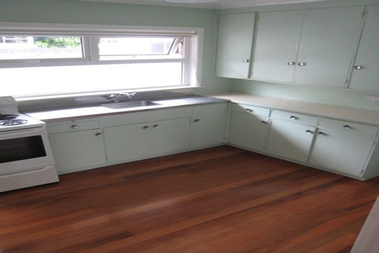 Photo of property in 1/14a Fenwick Avenue, Milford, Auckland, 0620