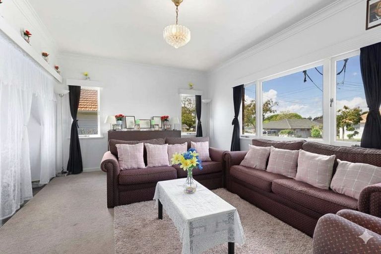 Photo of property in 6 Frances Street, Manurewa, Auckland, 2102