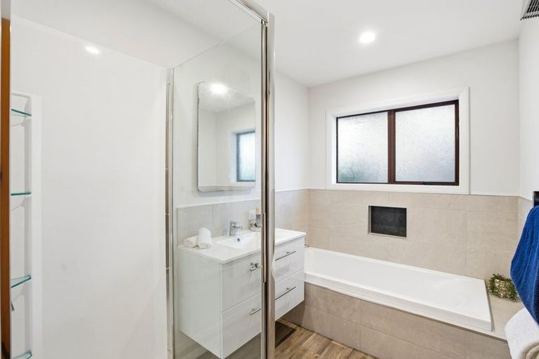 Photo of property in 28a Halswell Junction Road, Halswell, Christchurch, 8025