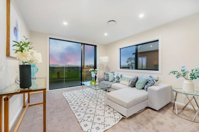 Photo of property in 45 Evergreen Parade, Rosehill, Papakura, 2113