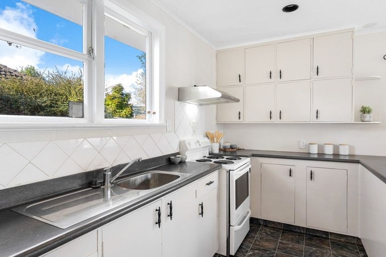 Photo of property in 12 Hector Grove, Trentham, Upper Hutt, 5018