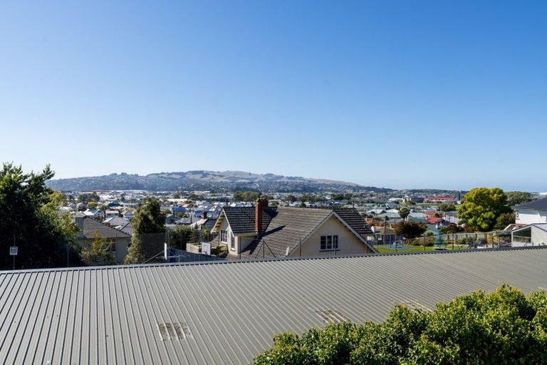 Photo of property in 35 Easther Crescent, Kew, Dunedin, 9012