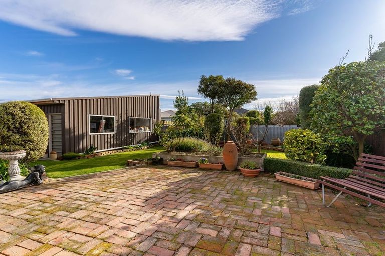 Photo of property in 5 East Avenue, Saint Kilda, Dunedin, 9012