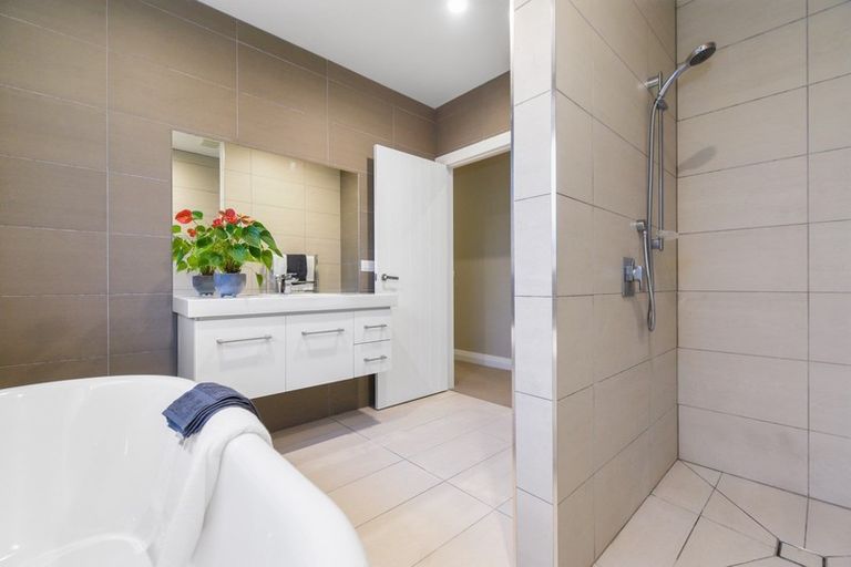 Photo of property in 8 Connor Court, Huntington, Hamilton, 3210