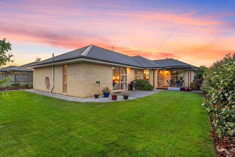 Photo of property in 22 Churchill Drive, Rangiora, 7400