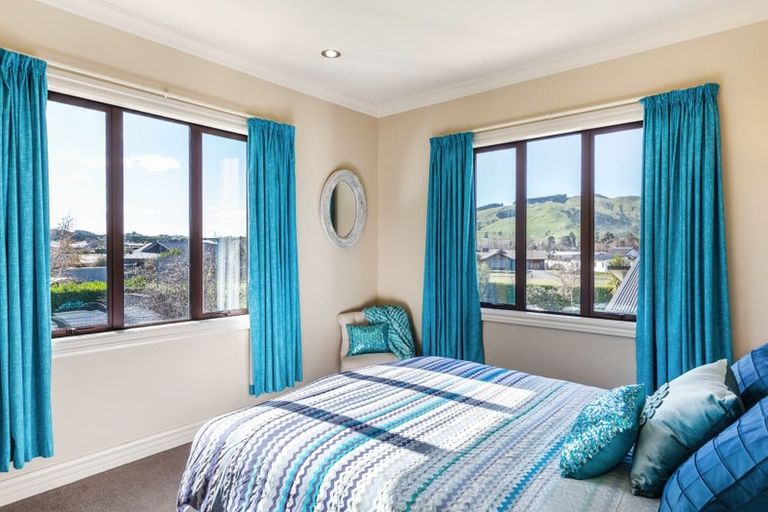 Photo of property in 12 Pukeko Way, Kinloch, Taupo, 3377