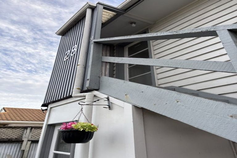 Photo of property in 28g Leighton Avenue, Waiwhetu, Lower Hutt, 5010