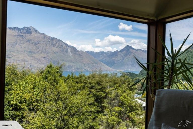 Photo of property in 20 Dart Place, Fernhill, Queenstown, 9300