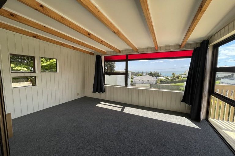 Photo of property in 32b Bayly Road, Moturoa, New Plymouth, 4310