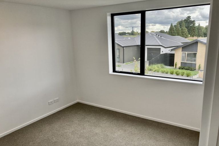 Photo of property in 5 Koral Lane, Broomfield, Christchurch, 8042