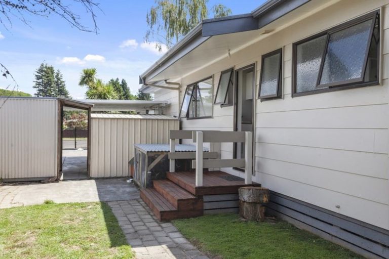 Photo of property in 10 Kanuka Place, Edgecumbe, 3120