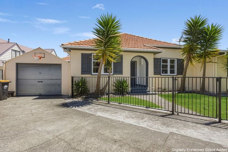 Photo of property in 7a Nathan Place, West End, Palmerston North, 4412