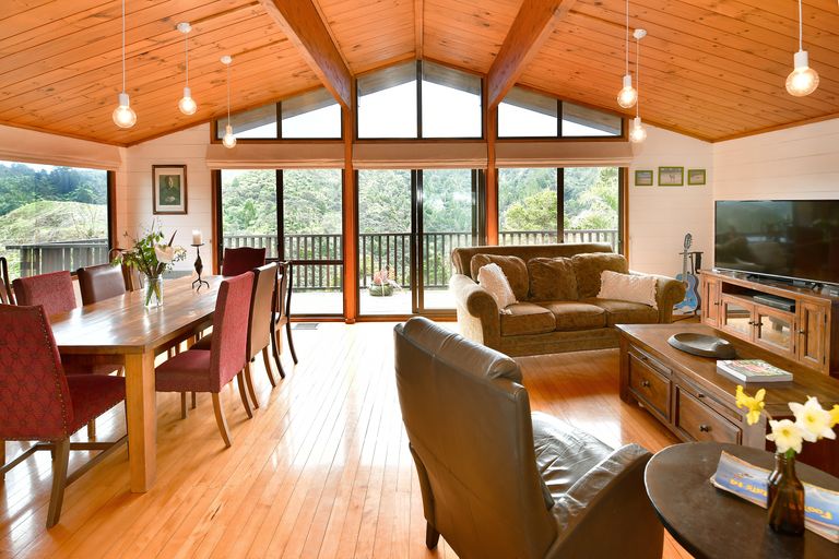 Photo of property in 121 Noakes Hill Road, Puhoi, Silverdale, 0994