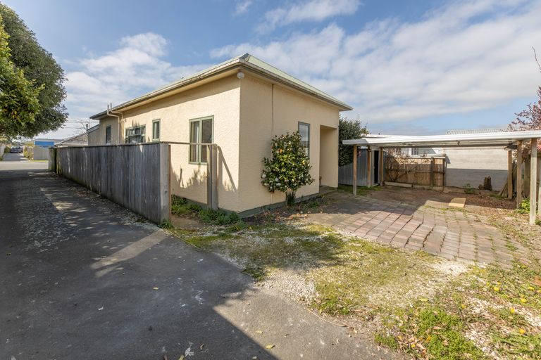 Photo of property in 44 Norwich Street, Linwood, Christchurch, 8062