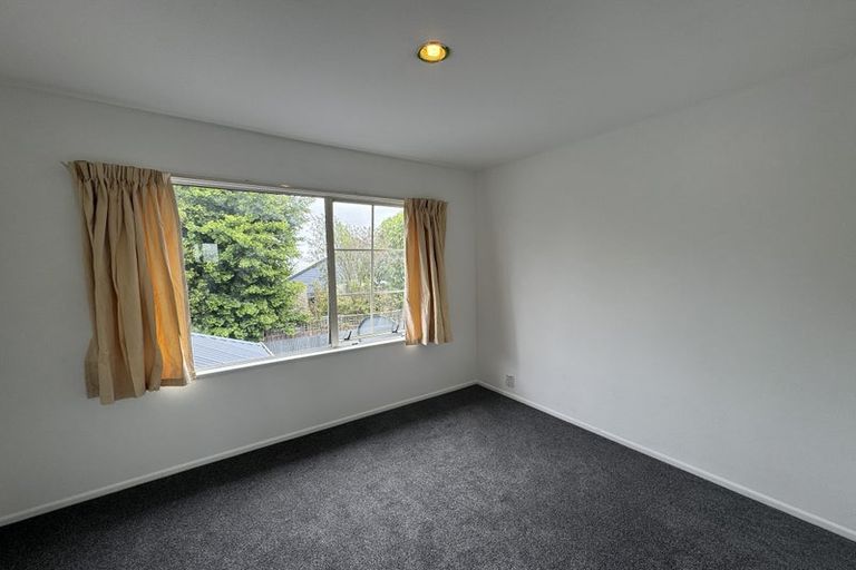 Photo of property in 2/209 Withells Road, Avonhead, Christchurch, 8042