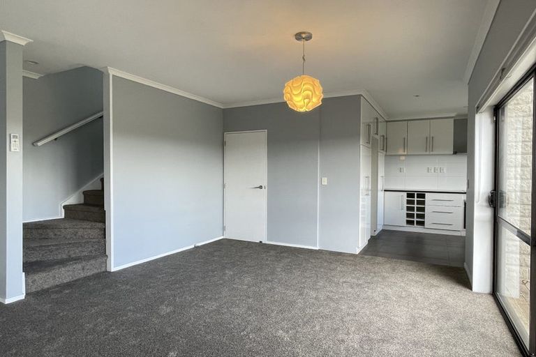 Photo of property in 20 Brownlee Place, Pukekohe, 2120