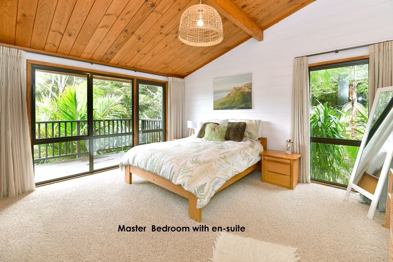 Photo of property in 121 Noakes Hill Road, Puhoi, Silverdale, 0994