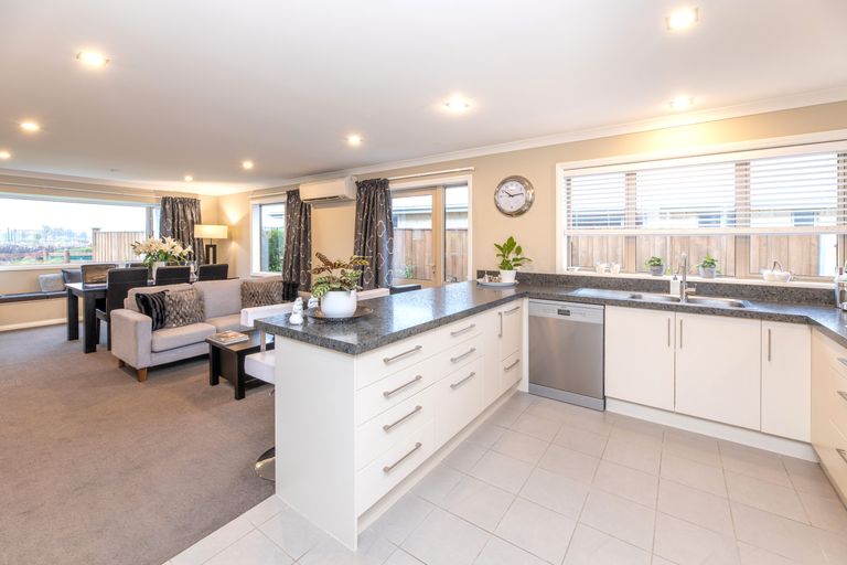 Photo of property in 792 Weedons Ross Road, West Melton, 7618