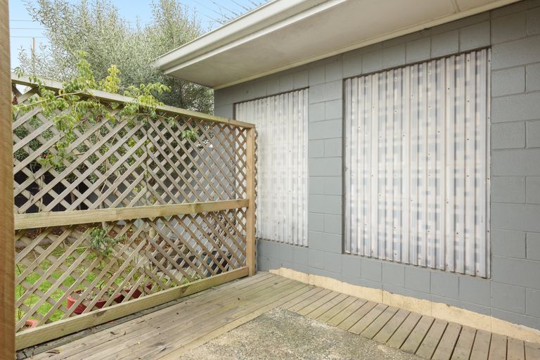 Photo of property in 2/566 Maunganui Road, Mount Maunganui, 3116