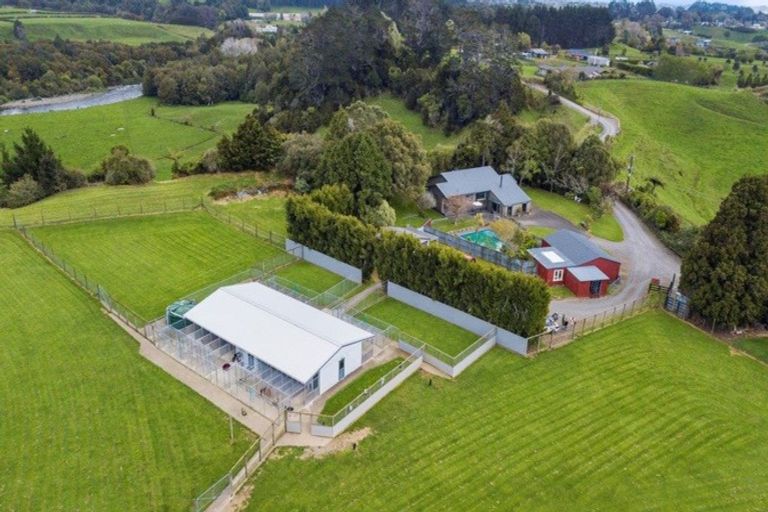 Photo of property in 575a Smart Road, Hillsborough, New Plymouth, 4372
