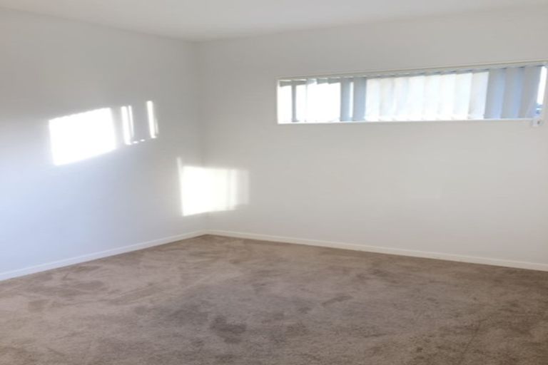 Photo of property in 5 Carrickdawson Drive, Flat Bush, Auckland, 2019